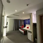Express Istanbul-altunizade By Ihg Hotel