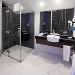 Express Istanbul-altunizade By Ihg Hotell 2*