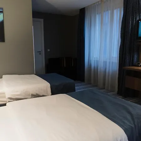 Express Istanbul-altunizade By Ihg Hotell