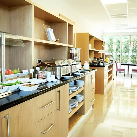 호텔 홀리데이 인 익스프레스 이스탄불-알투니자데 이스탄불