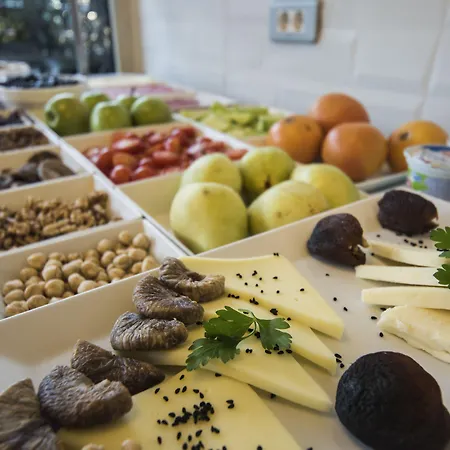 홀리데이 인 익스프레스 이스탄불-알투니자데 호텔 2*