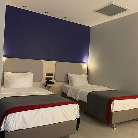 홀리데이 인 익스프레스 이스탄불-알투니자데 이스탄불