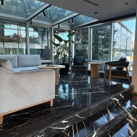 Hotel Express Istanbul-altunizade By Ihg 2*