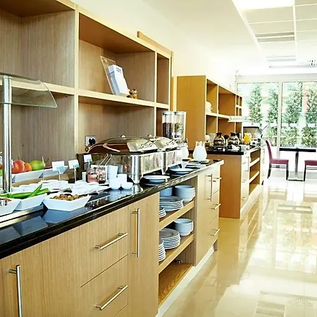 Express Istanbul-altunizade By Ihg 2* Isztambul