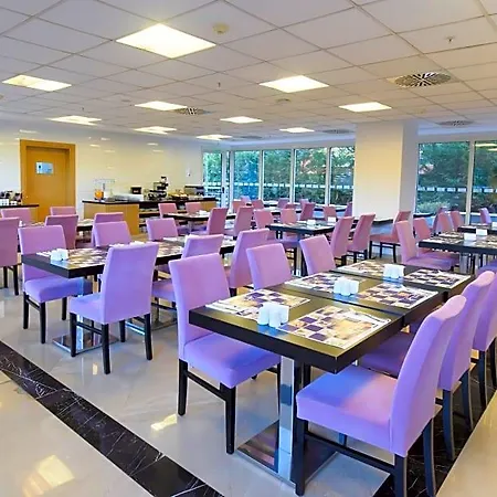 Express Istanbul-altunizade By Ihg Hotell Istanbul