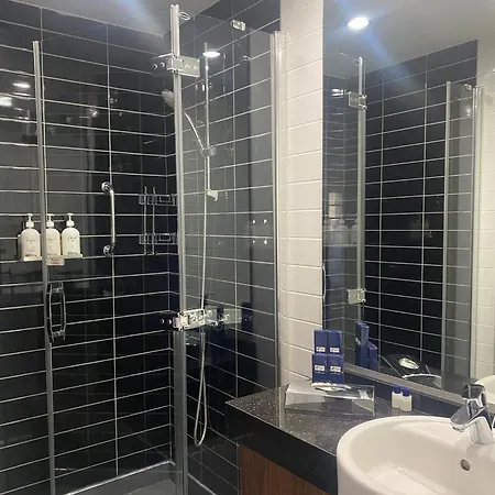 Hotel Express Istanbul-altunizade, An Ihg 2*