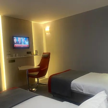 Express Istanbul-altunizade, An Ihg Hotel Estambul