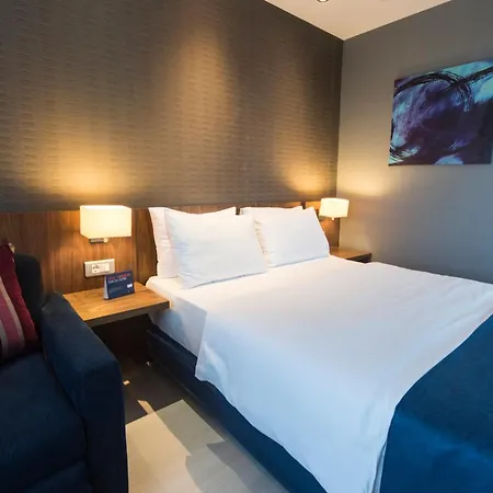 Express Istanbul-altunizade By Ihg Hotel 3*