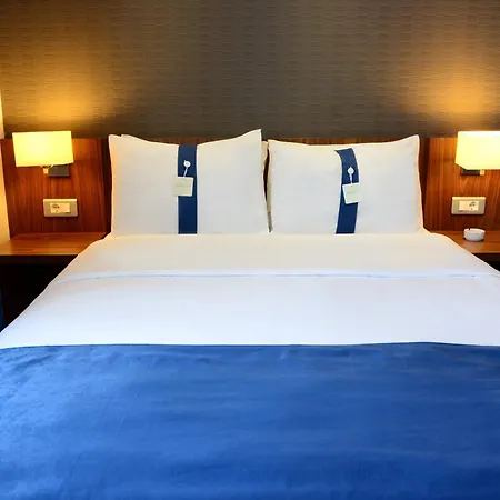Express Istanbul-altunizade By Ihg 2*