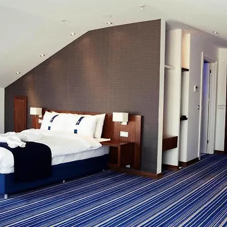 Express Istanbul-altunizade By Ihg מלון