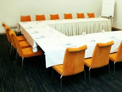 Express Istanbul-altunizade By Ihg מלון