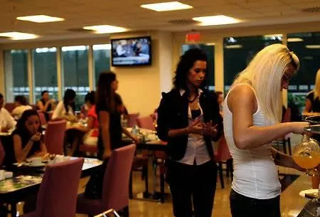 Express Istanbul-altunizade By Ihg Hotel 2*
